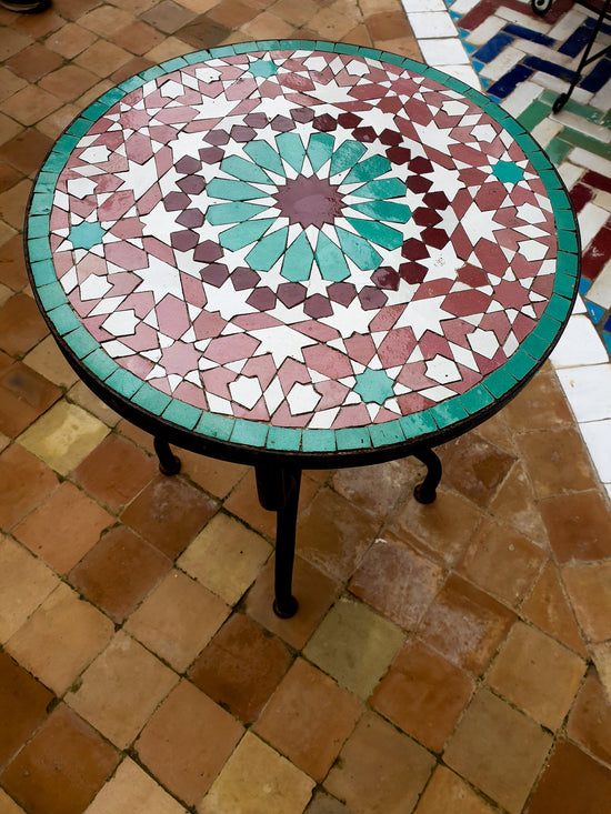 coffee table made from mosaic 100% handmade it works for outdoor-indoor ( costume colors and size )